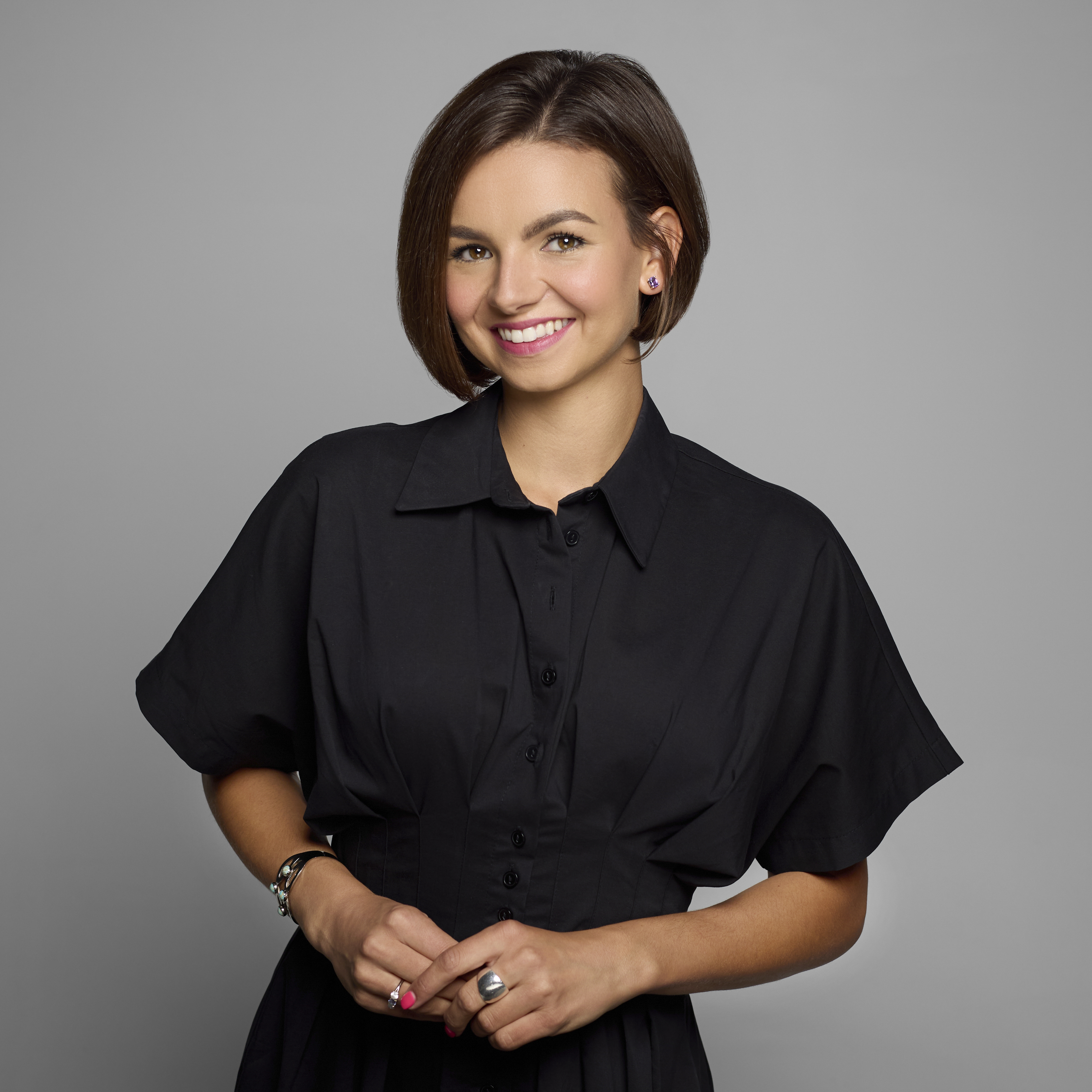 Hallie Johnson – Realtor Royal Lepage Benchmark logo
